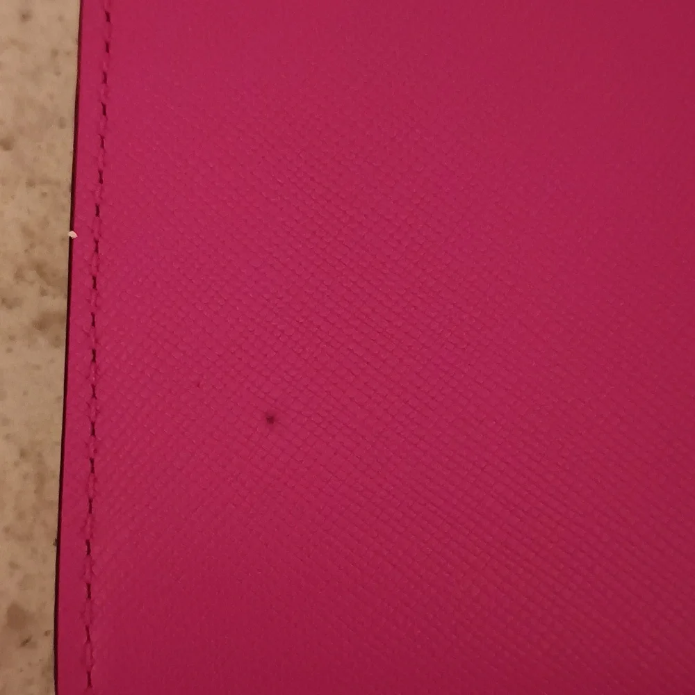 New With Box Kate Spade Vibrant Pink Wallet 